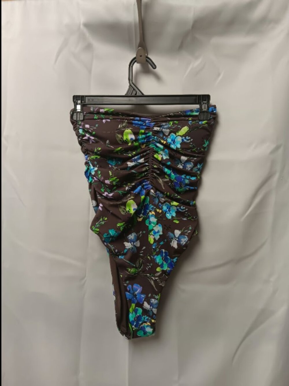 Womens Swimsuit Floral Andie Size XS ORG $128 NWT